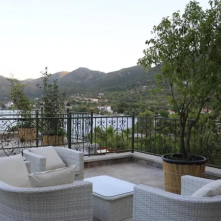 Beyaz Guvercin Butik 塞利米耶