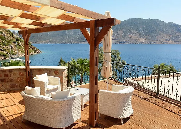 Beyaz Guvercin Butik * Selimiye (Aegean)