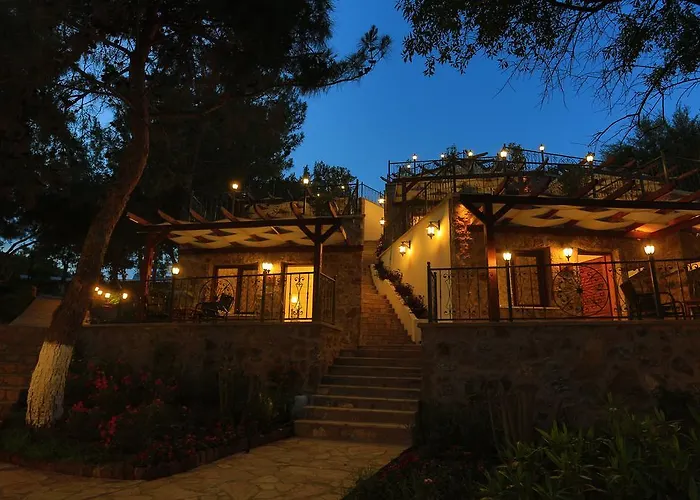 Beyaz Guvercin Butik * Selimiye (Aegean)